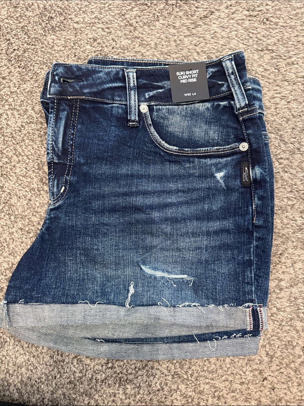 Silver suki curvy short size 32 NWT